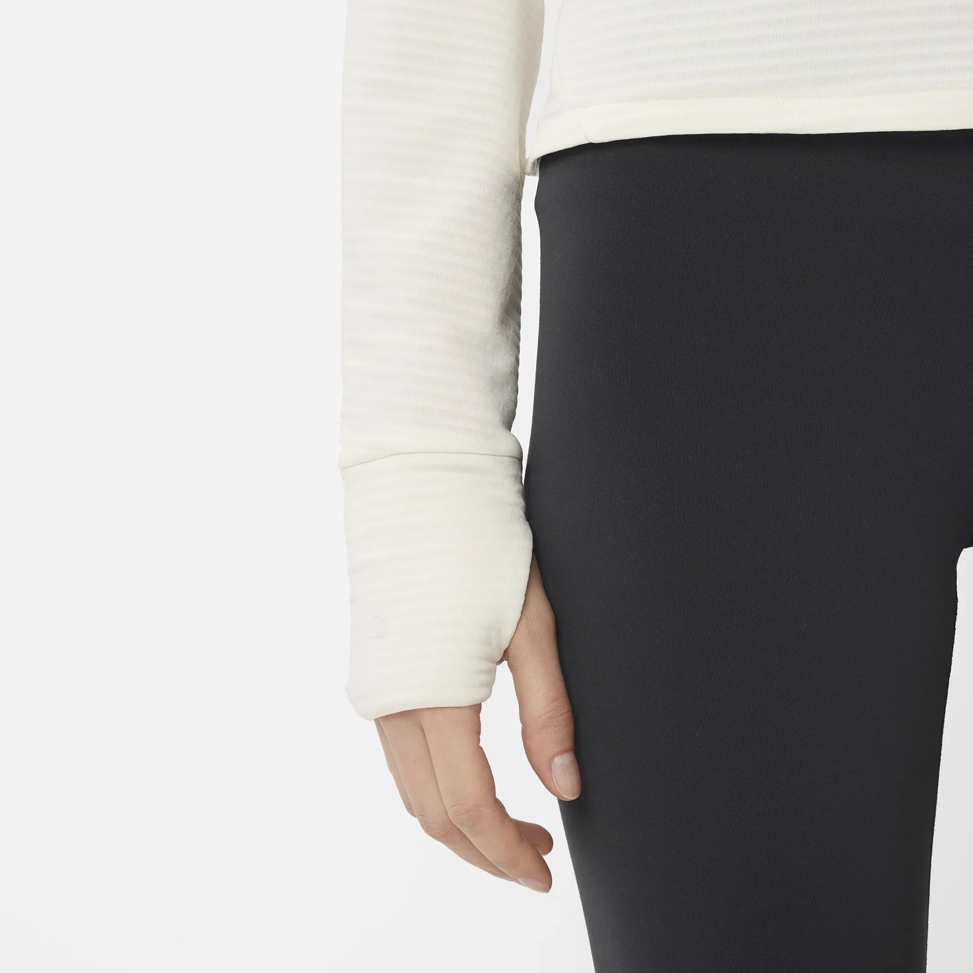 ESSENTIAL LIGHTWARM - Chillpaw